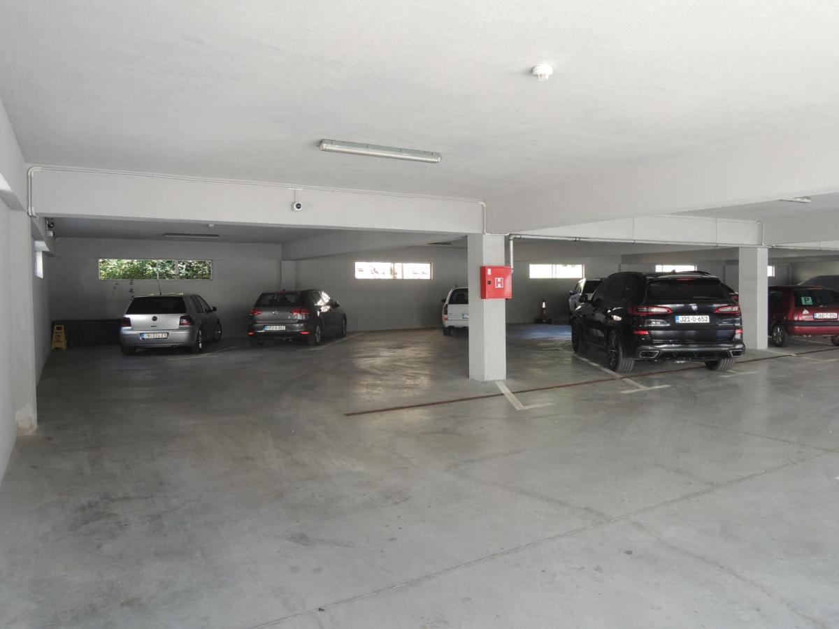 Hotel Logavina 8 Garage Parking Sarajevo Exterior photo